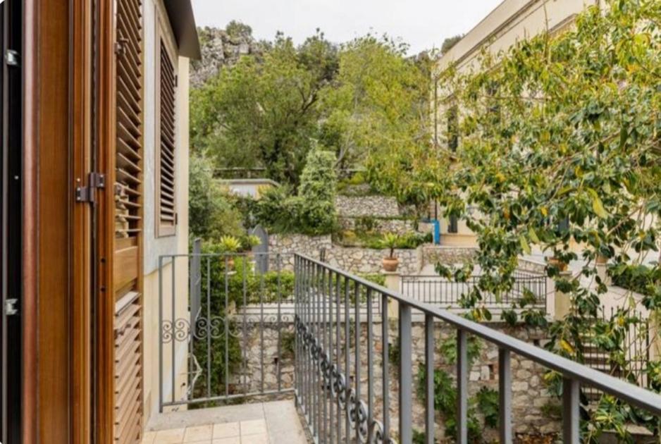 דירות טאורמינה Casa Kairos מראה חיצוני תמונה